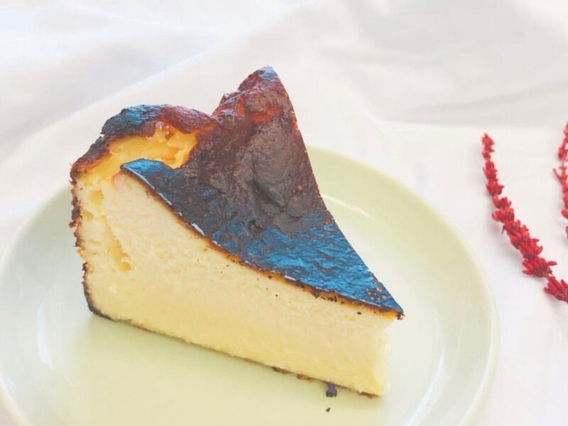 トマルカフェSANKAKU　バスクチーズケーキ　広島工務店