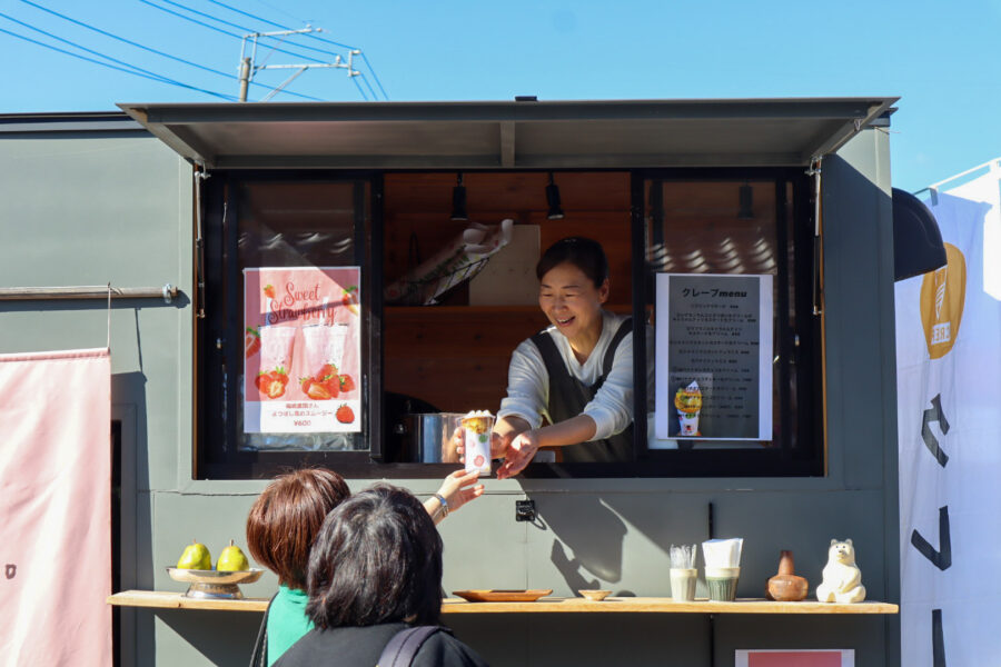 TocoToco　クレープ　広島工務店　ガラクタ市