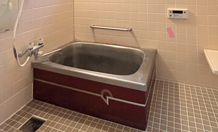 浴室タイル補修工事